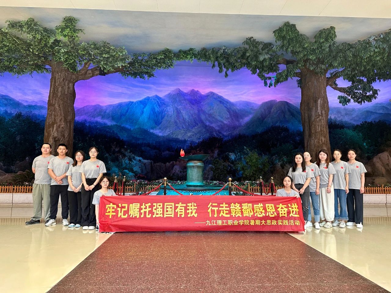 1722827308549648.jpg 1722827308549648.jpg